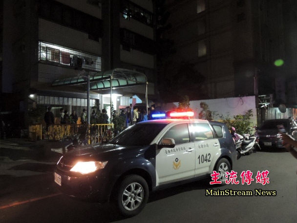 台南永康區某大樓晚間發生感情糾紛，12歲蘇姓少女脖子遭劃傷。(記者蔡宗憲攝)