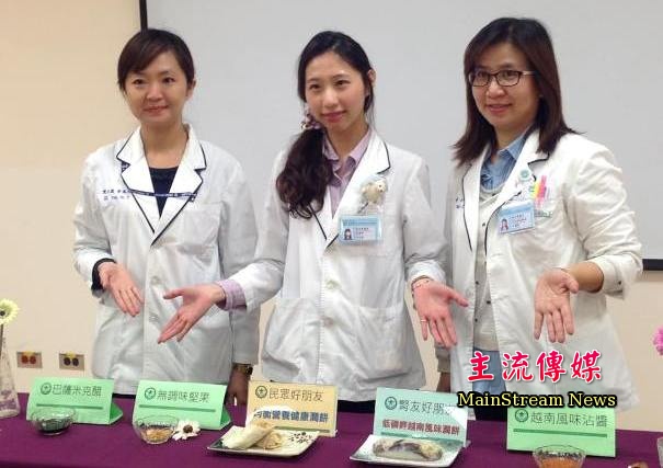 安南醫院推出越南風味春捲，適合腎臟病患食用。(記者吳敏慈攝)