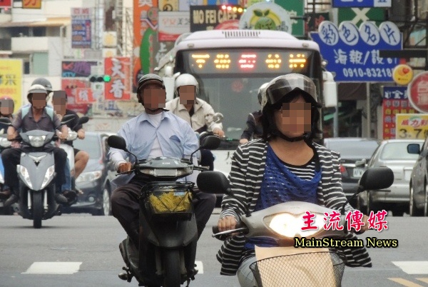 2019年起，台南市二行程機車將禁止上路。(資料照，記者蔡宗憲攝)