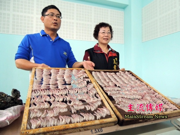 火燒蝦製成的蝦干，每台斤行情約1200元。(記者蔡宗憲攝)