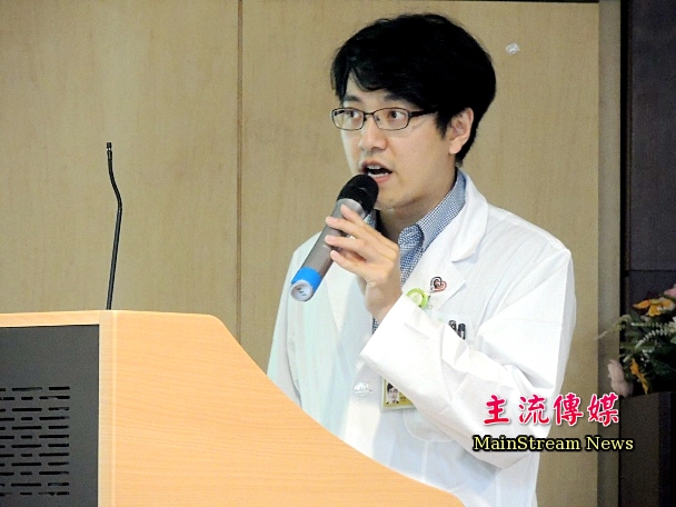 台南市立醫院心臟內科醫師劉力瑋說，心衰竭像一顆不定時炸彈，患者可能一陣心律不整而猝死。(記者吳敏慈攝)
