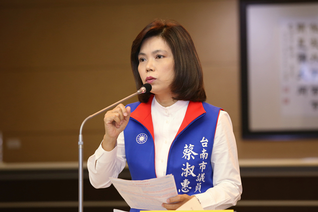 詐領助理費533萬!台南市議員蔡淑惠判5年緩刑、褫奪公權3年 國民黨台南市議員蔡淑惠被控詐領助理費。