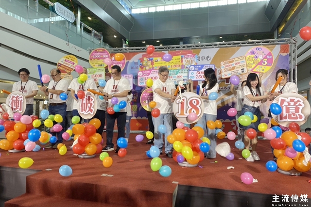 南紡購物中心11週年慶業績將「衝破18億」。(記者吳敏慈攝)