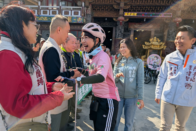 陳亭妃鐵馬行動進入第5天,完成善化、安定、新市、新化、永康等行程。