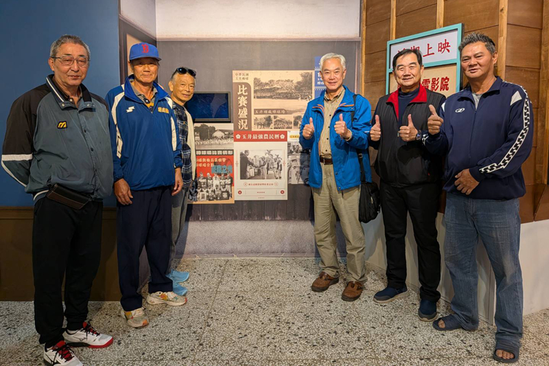 圖左起,陳傳賢、江榮輝、方木全、溫金明、葉志仙、方忠雄。