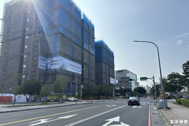 台南預售屋申報件數較去年同期減少40%。(記者吳敏慈攝)