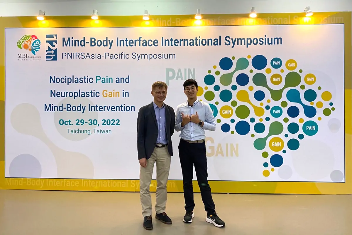 安南醫院研究副院長蘇冠賓醫師（左）與本研究第一作者、中國醫藥大學附設醫院台中總院中西醫結合科陳子力醫師（右）。