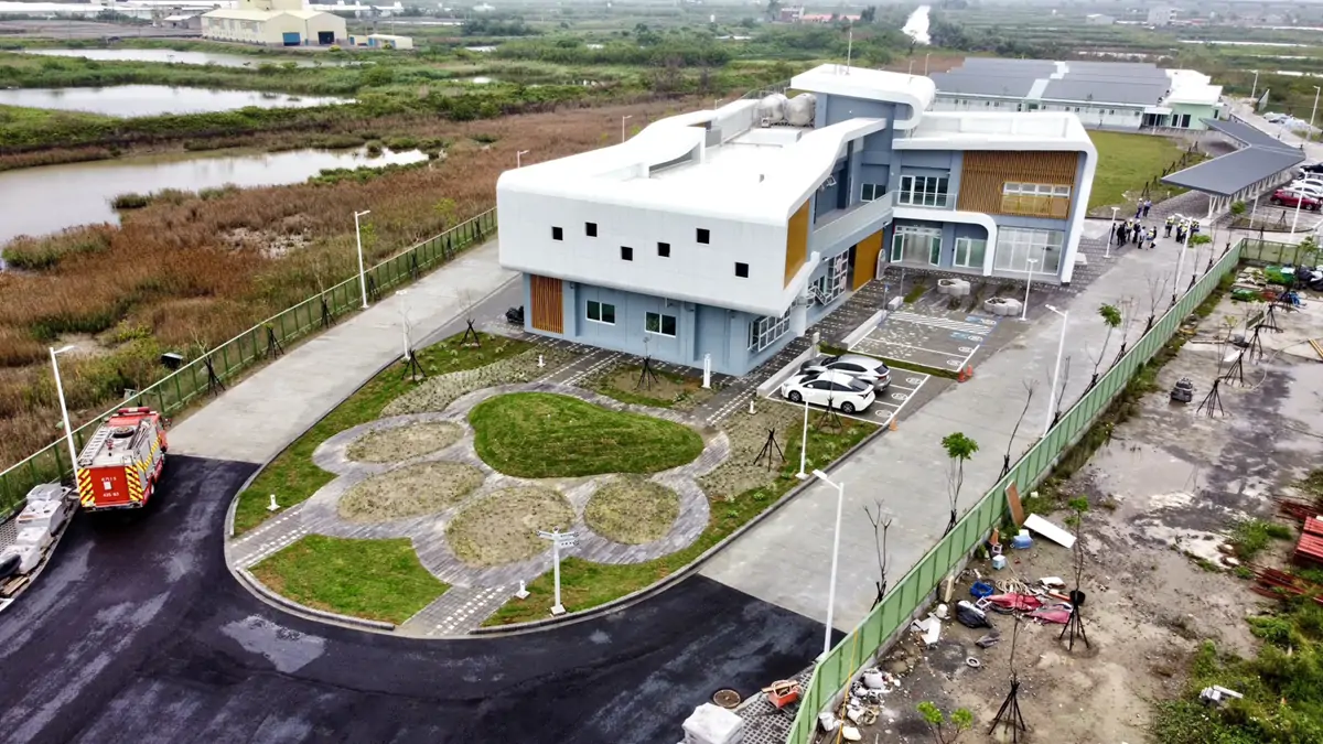 台南市學甲多功能教育園區初步規劃可收容400隻狗與40隻貓。